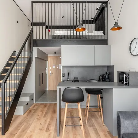 Sleep & Fly & I Comfort Wrocław