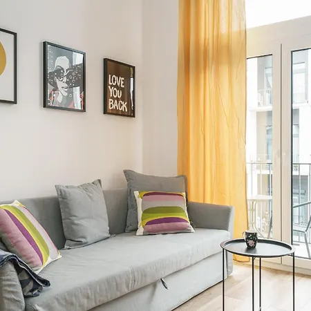 Sleep & Fly & I Comfort Apartament