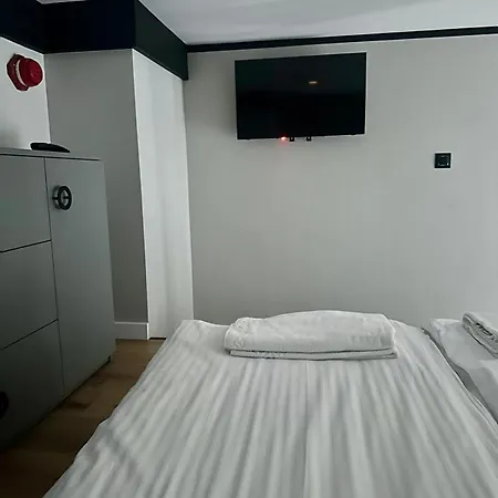 Sleep & Fly & Airport Apartamento Breslavia